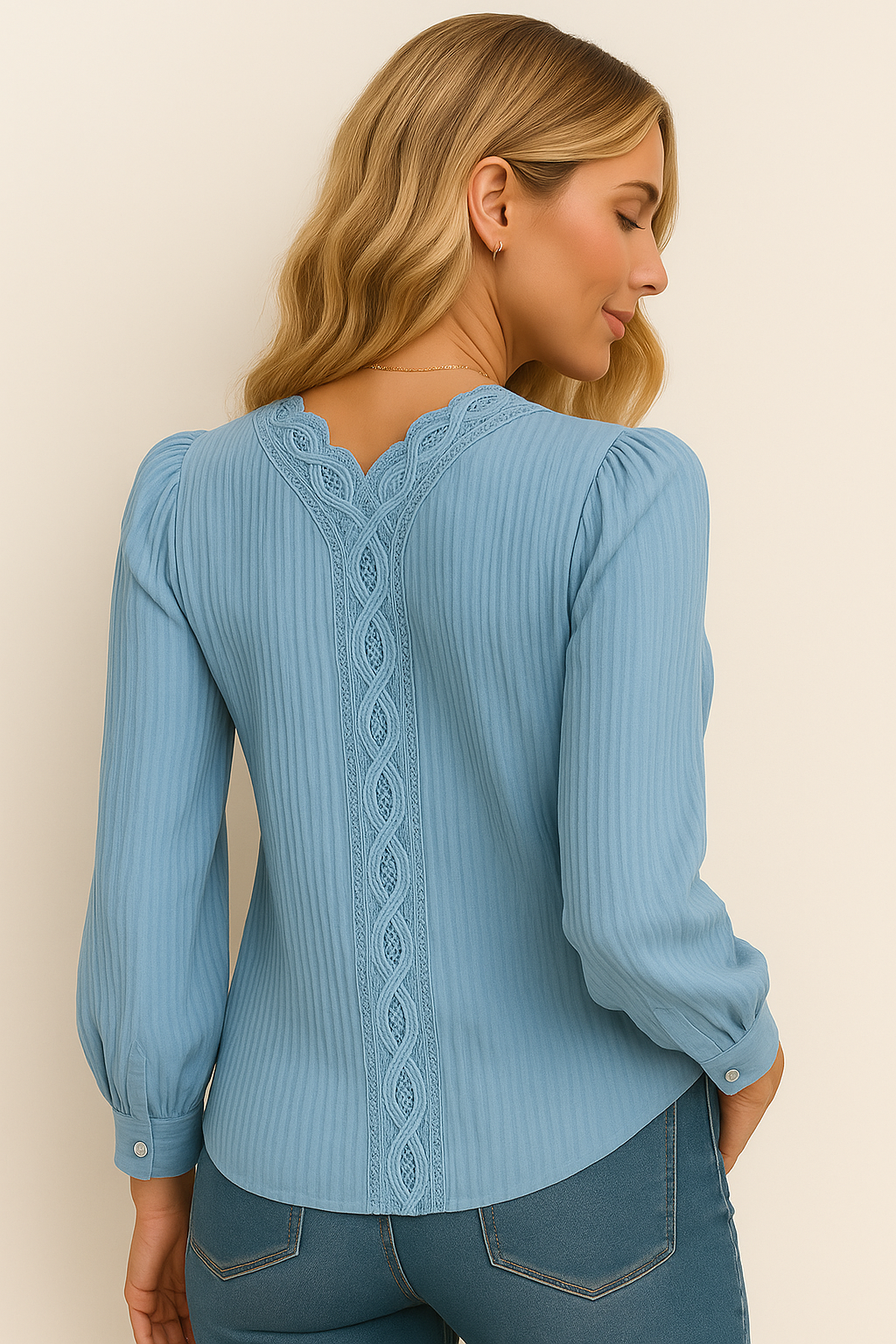 https://cdn.shopify.com/s/files/1/0953/0563/0016/files/20250922_0002_Blusa_Azul_Elegante_remix_01k5qnt87gfn09cfha90hxw6vn_1.png?v=1758510335
